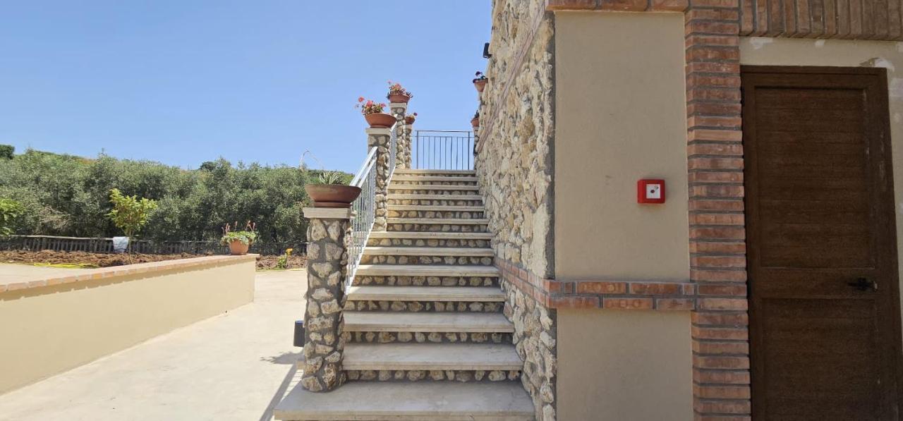Borgo Carida - Green Family Holidays Zaccanopoli Luaran gambar